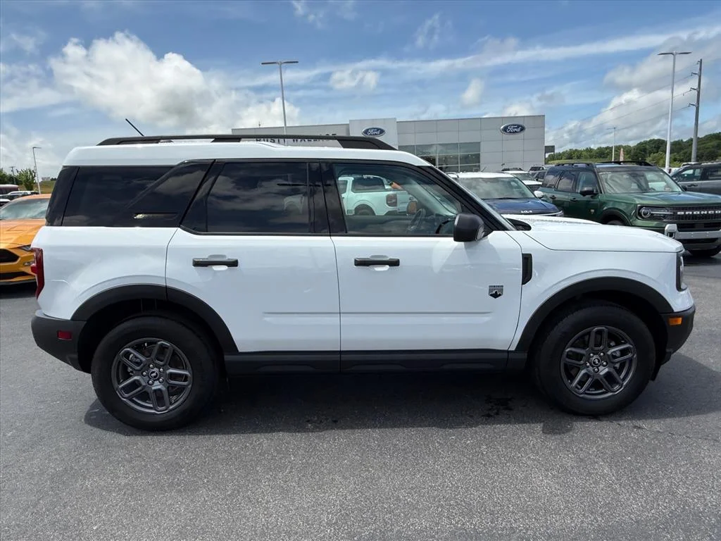 Used 2025 White Ford Big Bend image 8