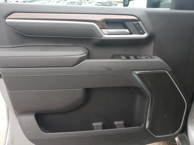Used 2025 Gray Chevrolet LT image 11