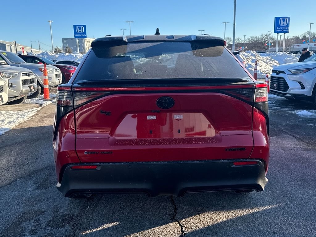 View vehicle photo 6