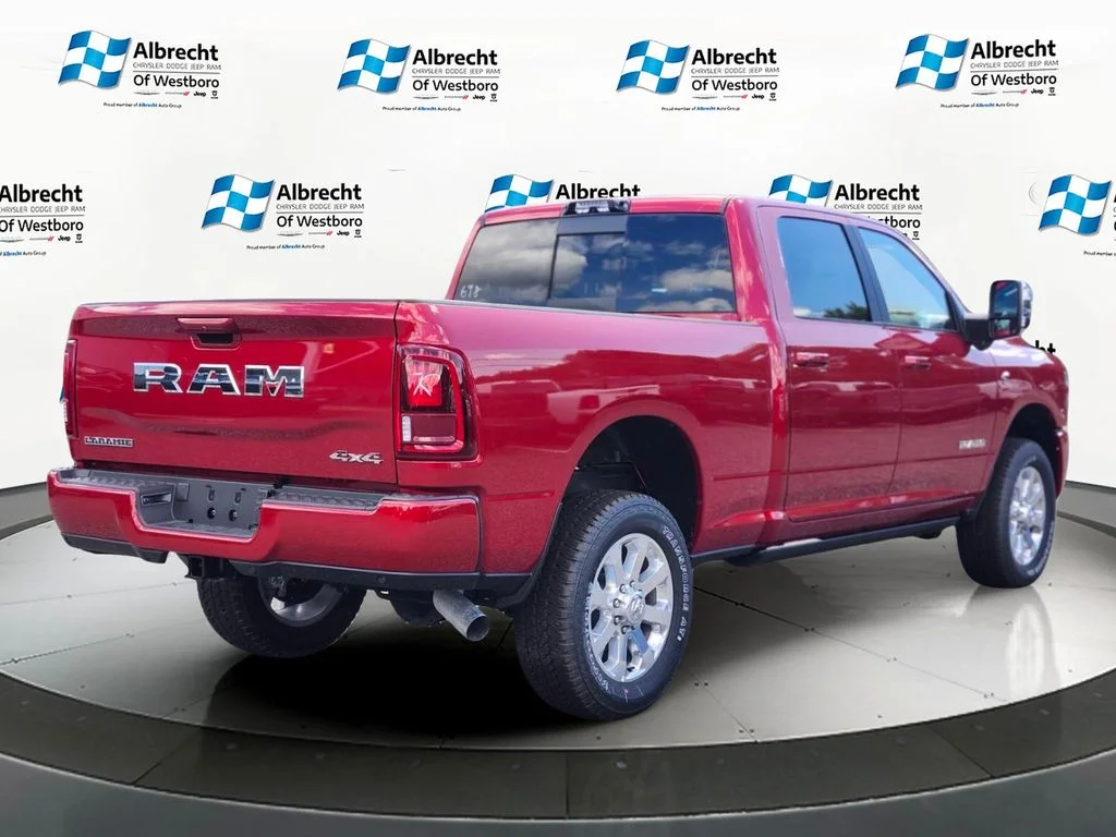 New 2026 Molten Red Pearl-Coat Exterior Paint RAM Laramie image 5