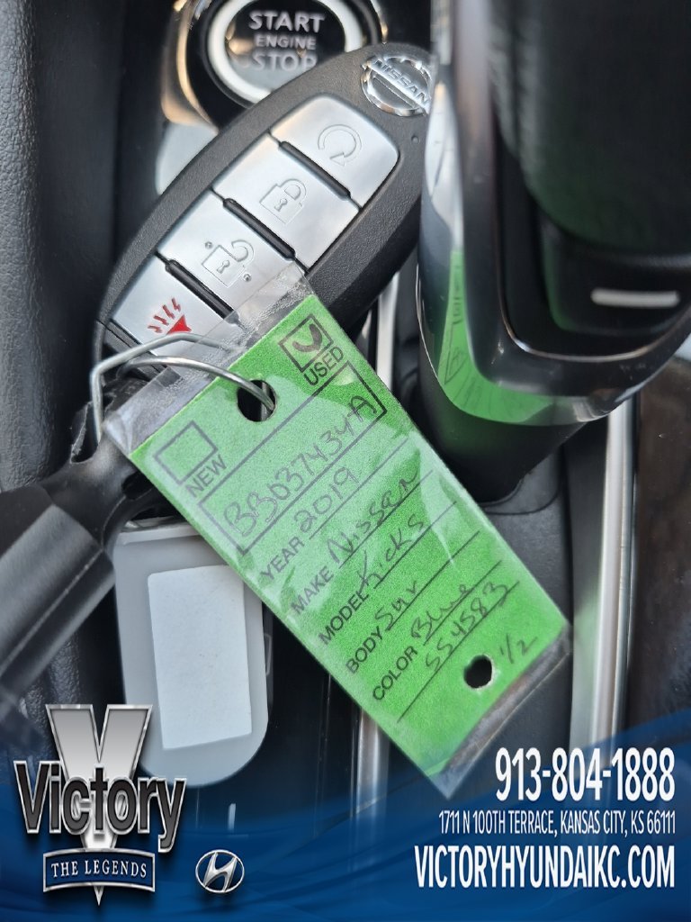 Used 2019 Blue Nissan SR image 27
