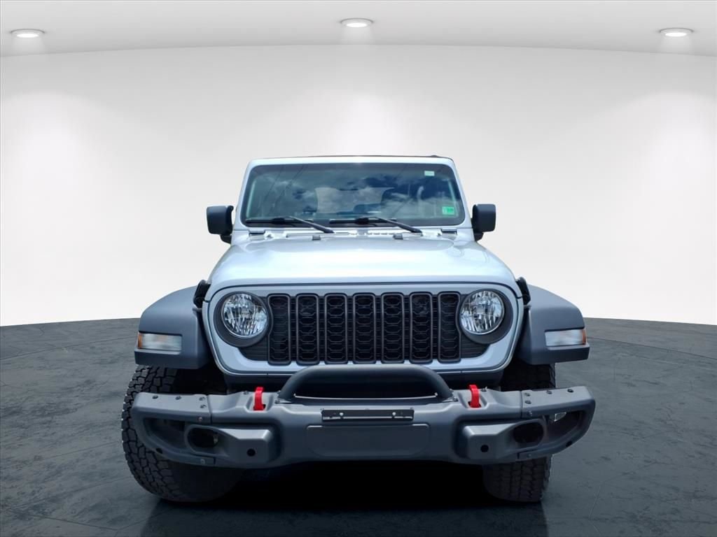 Used 2024 Silver Jeep Sport image 4
