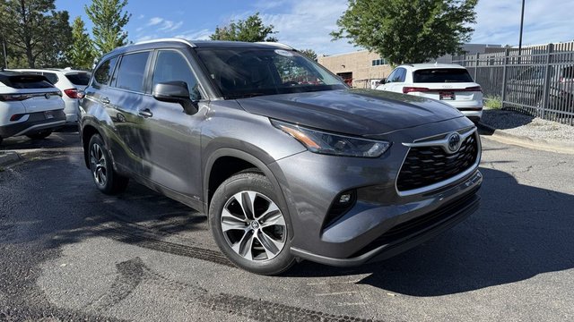 2023 Toyota Highlander Hybrid XLE