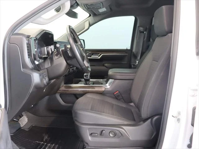 2025 Chevrolet Silverado 1500 LT - Photo 8