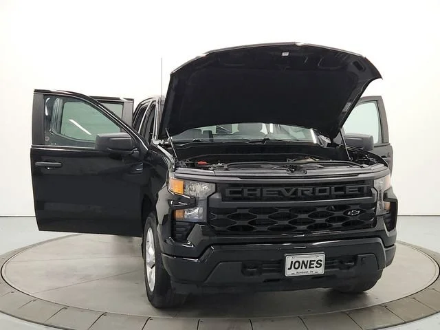 Used 2022 Black Chevrolet Custom image 10