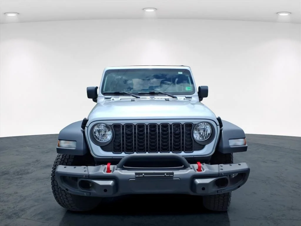 Used 2024 Silver Jeep Sport image 4