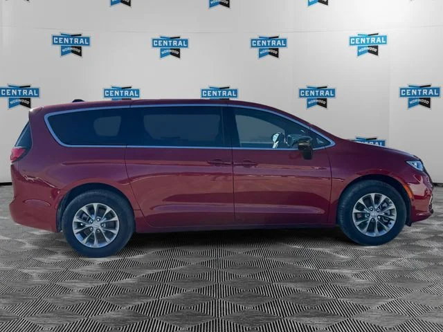 2026 Chrysler Pacifica Select - Photo 6