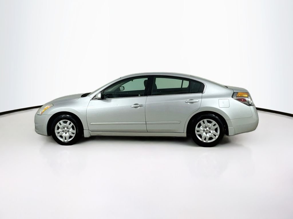 Used 2012 Brilliant Silver Metallic Nissan 2.5 S image 4
