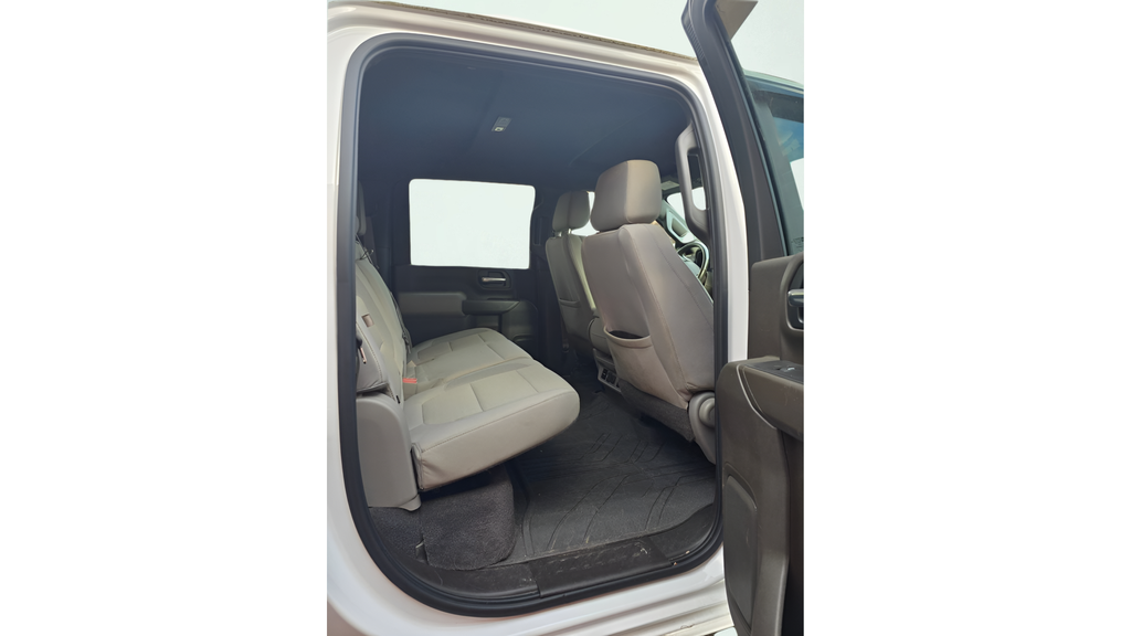 Used 2020 Summit White Chevrolet LT image 13