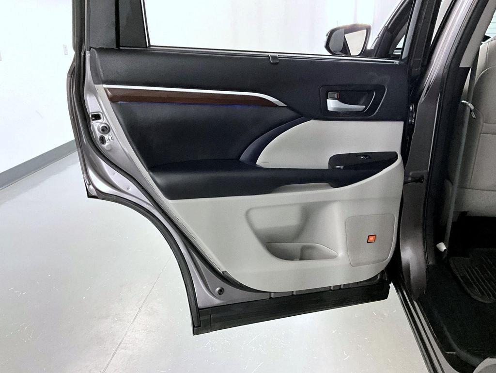 2016 Toyota Highlander Limited - Photo 22