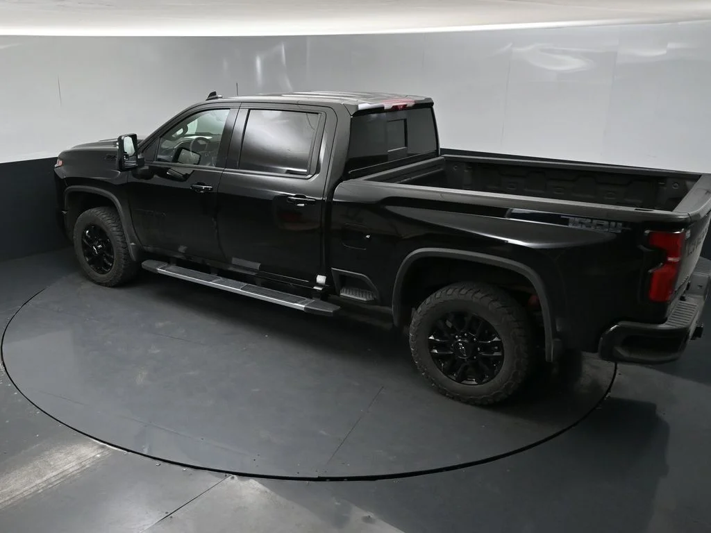 Used 2025 Black Chevrolet LTZ image 15