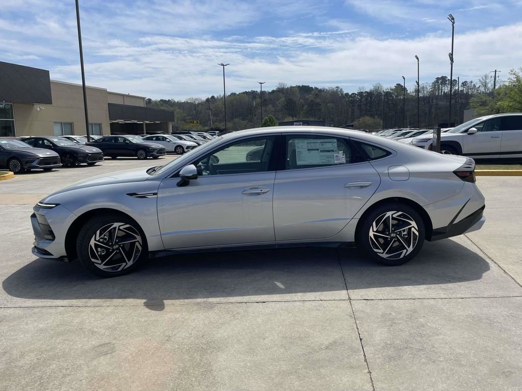 New 2026 Silver Hyundai SEL Sport image 5