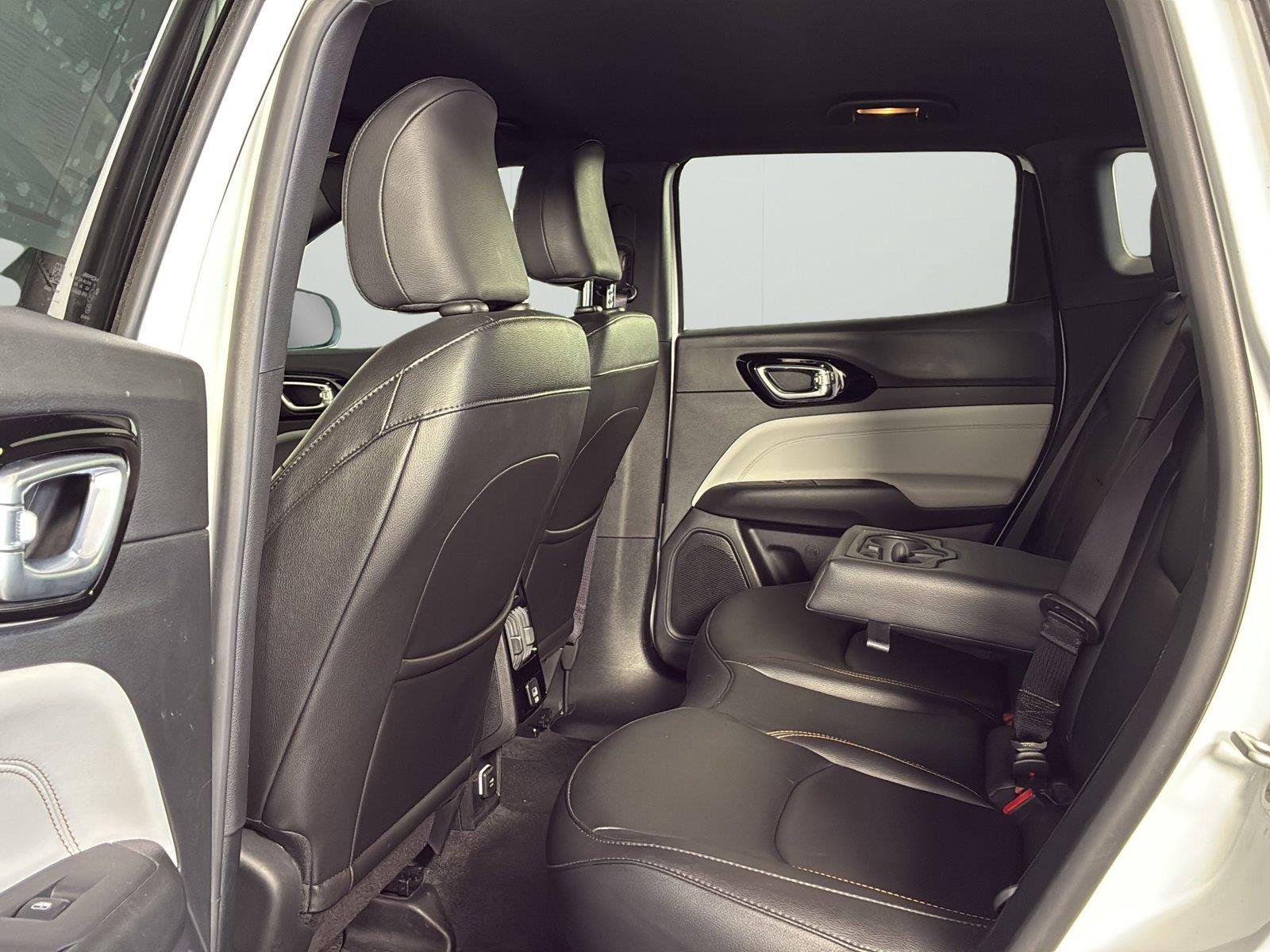 Used 2024 Bright White Clearcoat Jeep Limited image 7