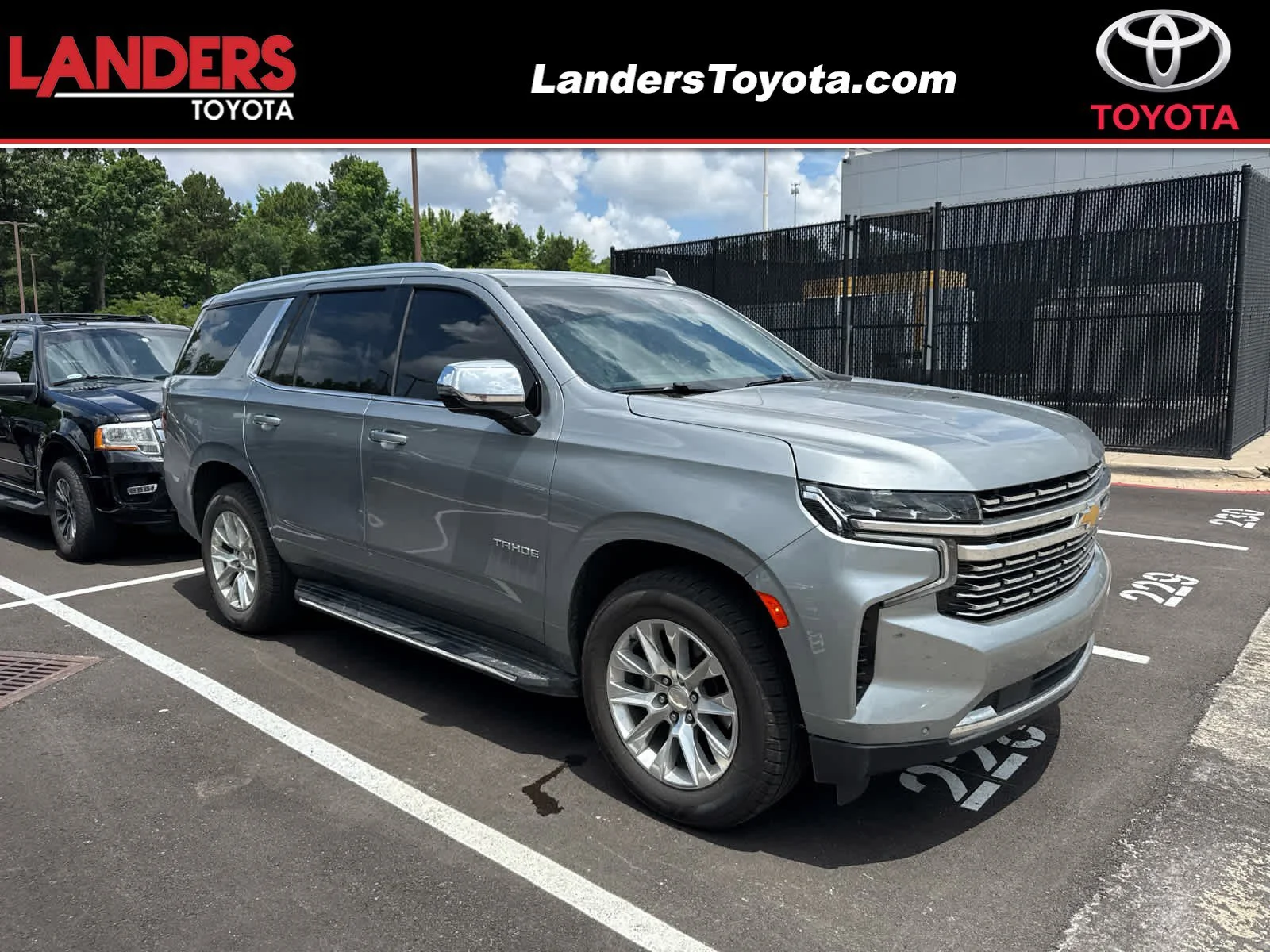 2023 Chevrolet Tahoe 2WD Premier's photo