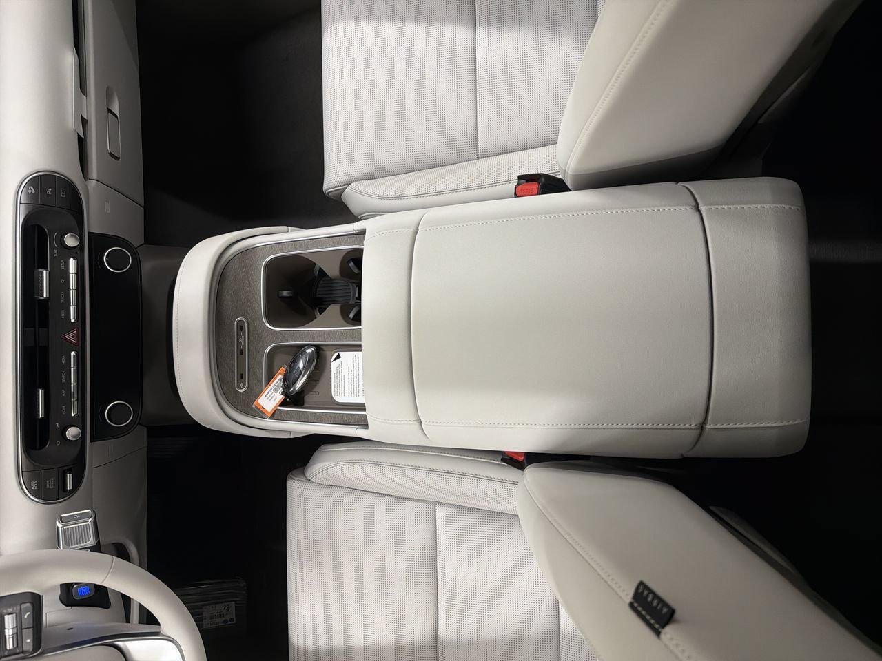 New 2027 Pacific Sapphire Pearl Hyundai SEL Premium AWD image 23