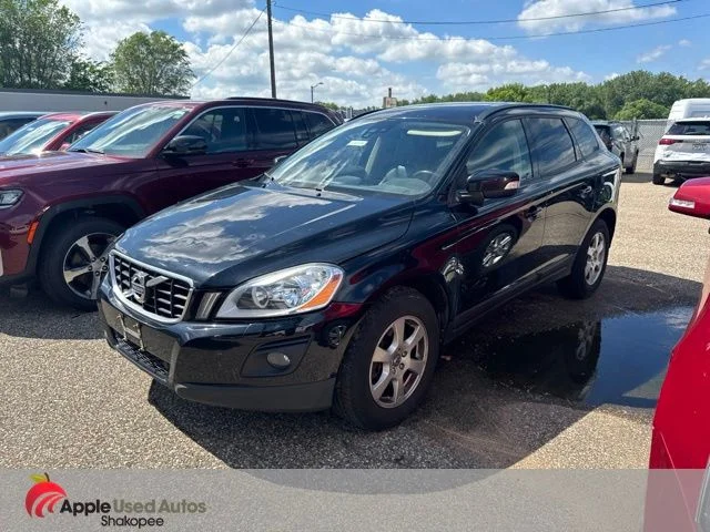 Used 2010 Gray Volvo 3.2 image 1