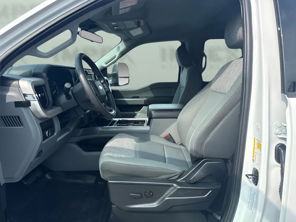Used 2024 White Ford XLT image 9
