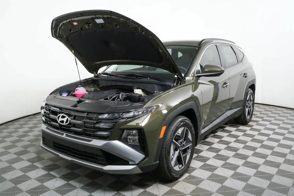 New 2026 Rockwood Green Hyundai SEL FWD image 9