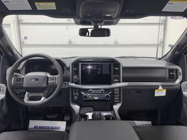 New 2026 Oxford White Ford XLT image 9