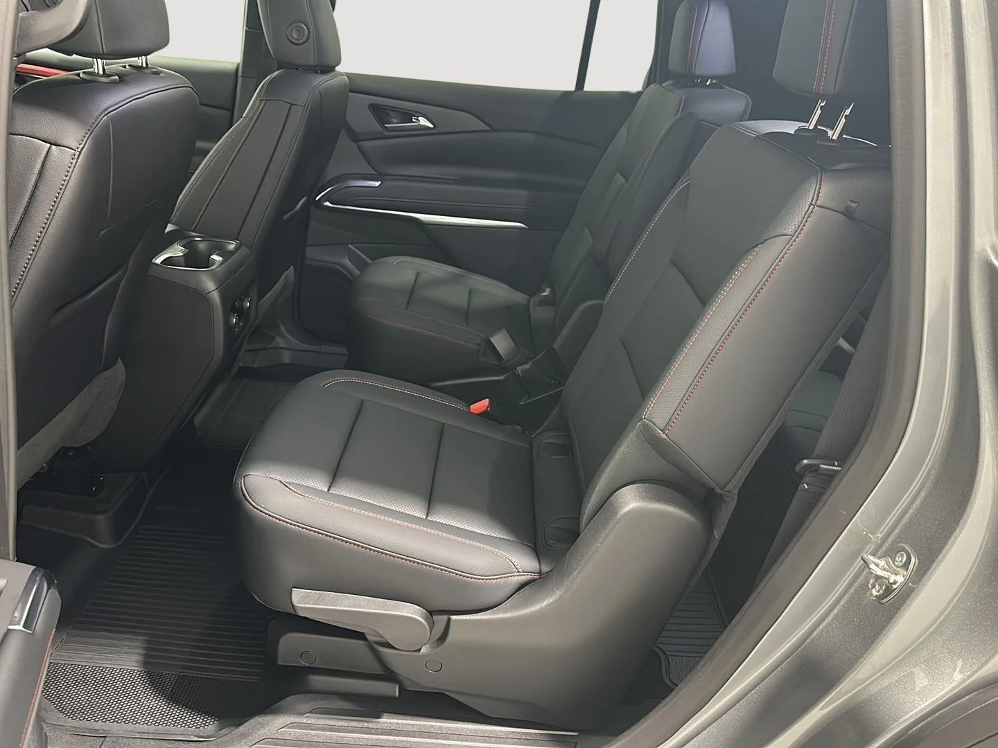 Used 2025 Sterling Gray Metallic Chevrolet Z71 image 22