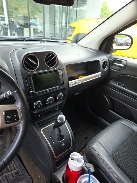Used 2016 White Jeep Sport image 6