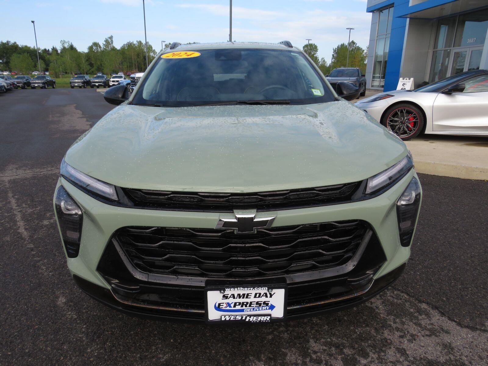 Used 2024 Cacti Green Chevrolet ACTIV image 13