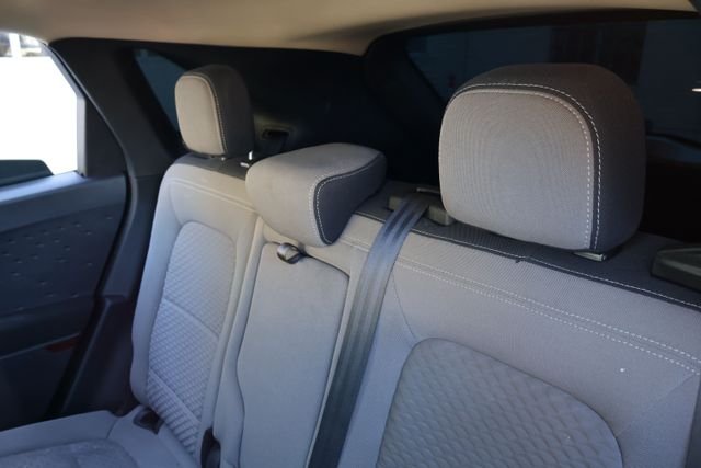 Used 2020 Blue Ford SE image 11