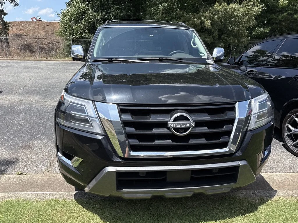 Used 2024 Black Nissan Platinum image 4