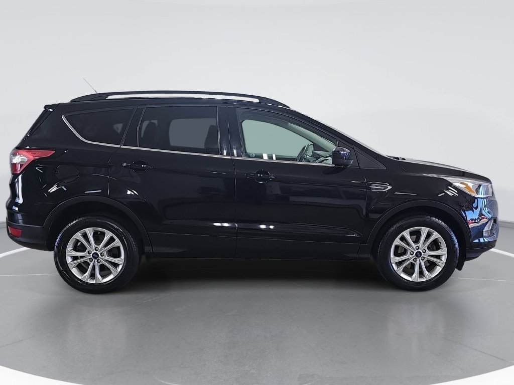 Used 2018 Ford Escape SE with VIN 1FMCU0GD9JUC51406 for sale in Hudsonville, MI