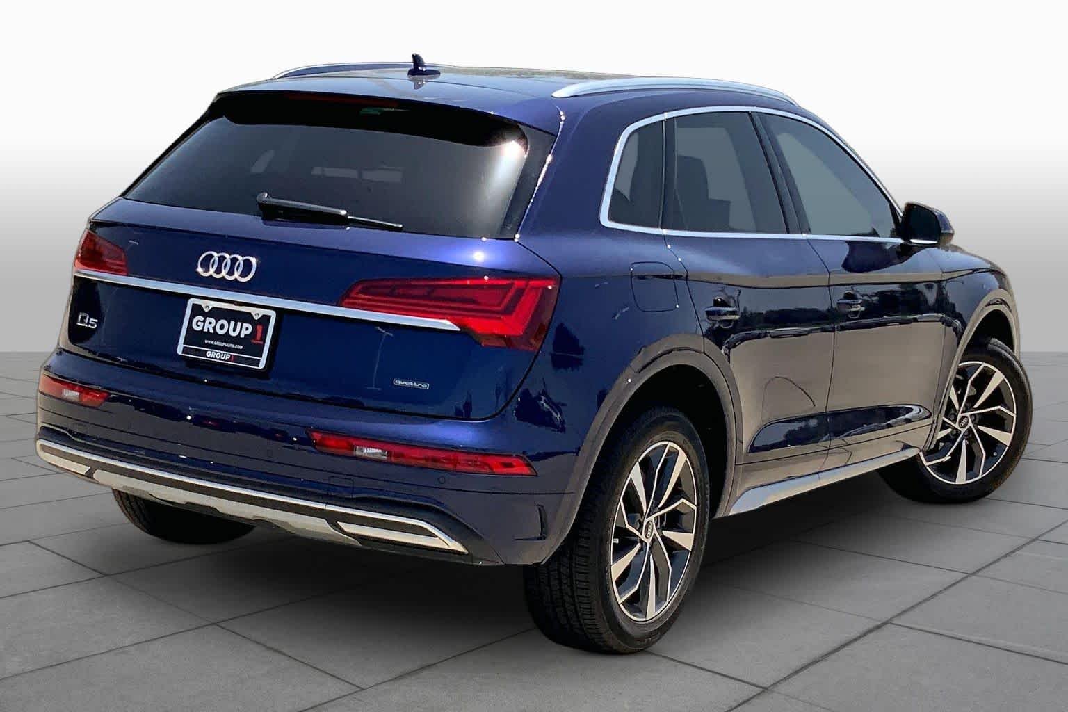 Used 2021 Navarra Blue Metallic Audi Premium Plus image 25