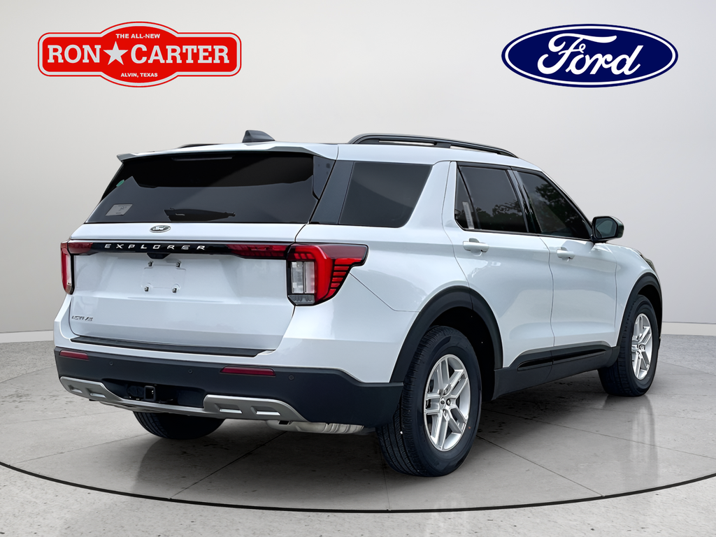 New 2026 Space White Metallic Ford Active image 5