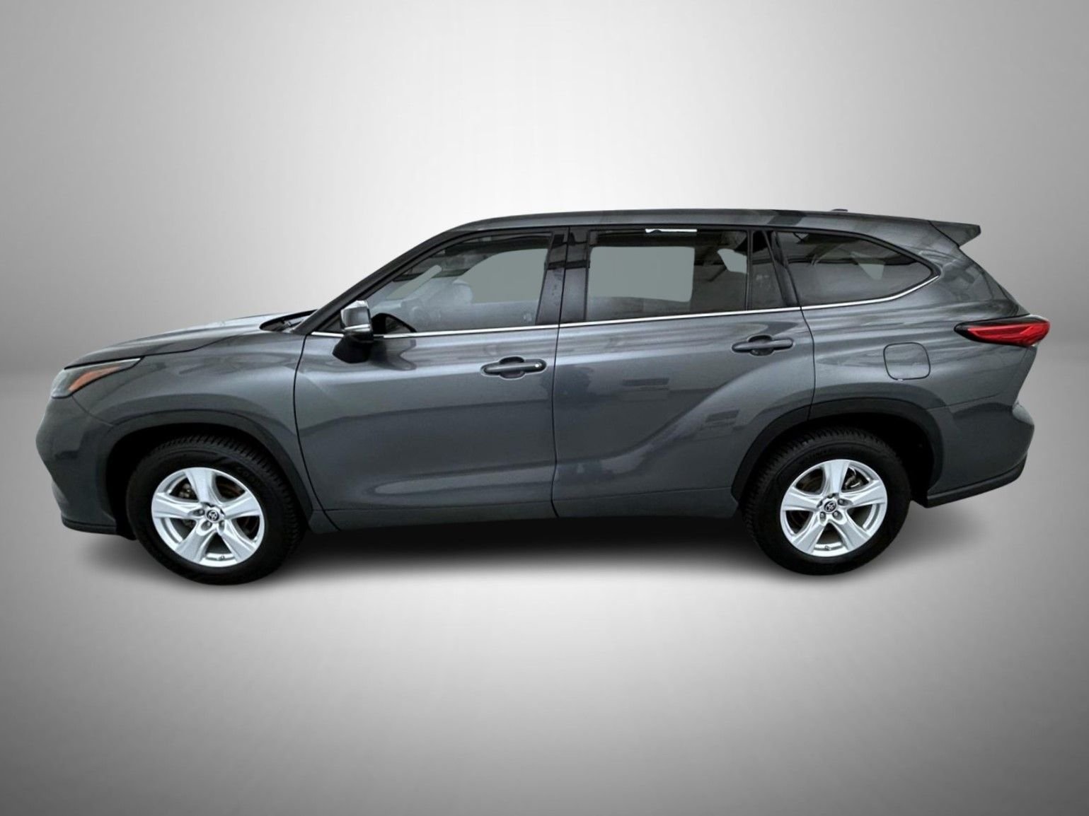 Used 2022 Gray Toyota L image 8