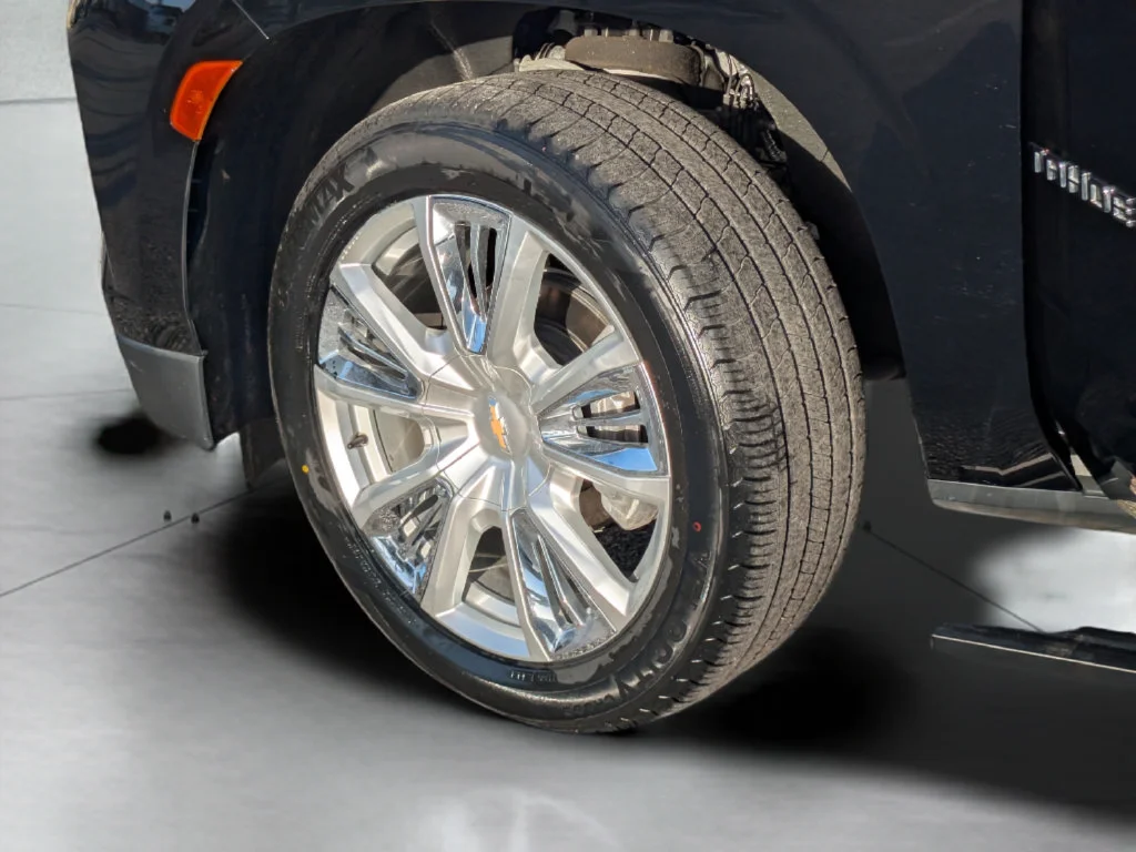 Used 2024 Black Chevrolet High Country image 36