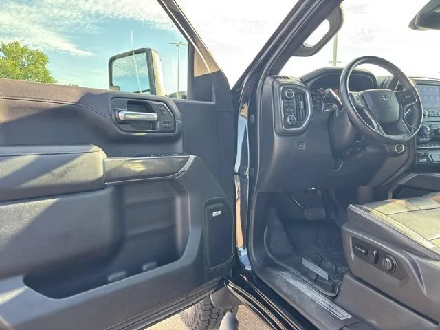 2021 Chevrolet Silverado 2500HD LTZ - Photo 10