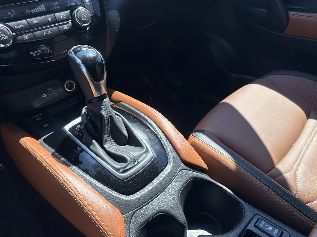 Used 2018 Black Nissan SL image 22