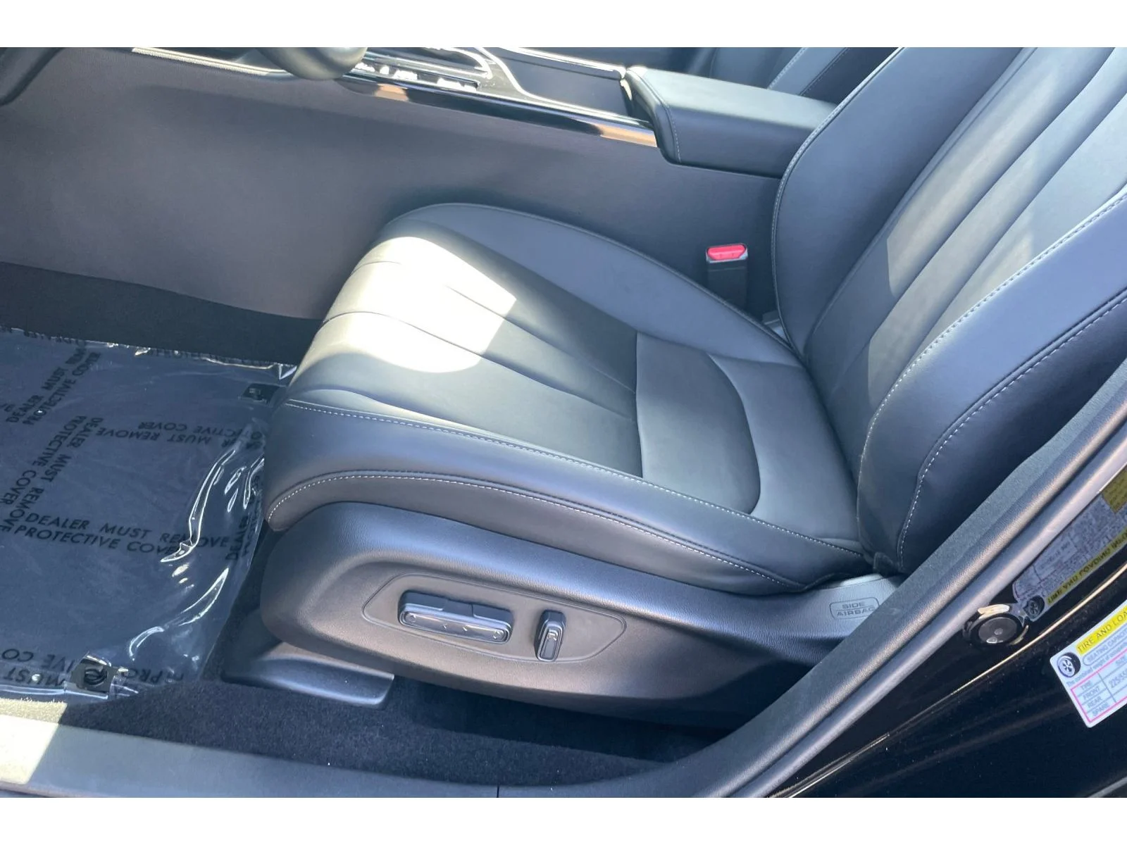 Used 2025 Crystal Black Pearl Acura Base image 12