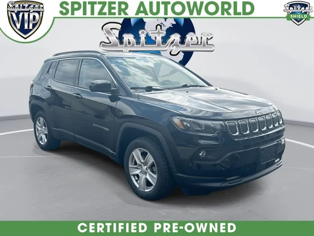 Used 2022 Black Jeep Latitude image 1