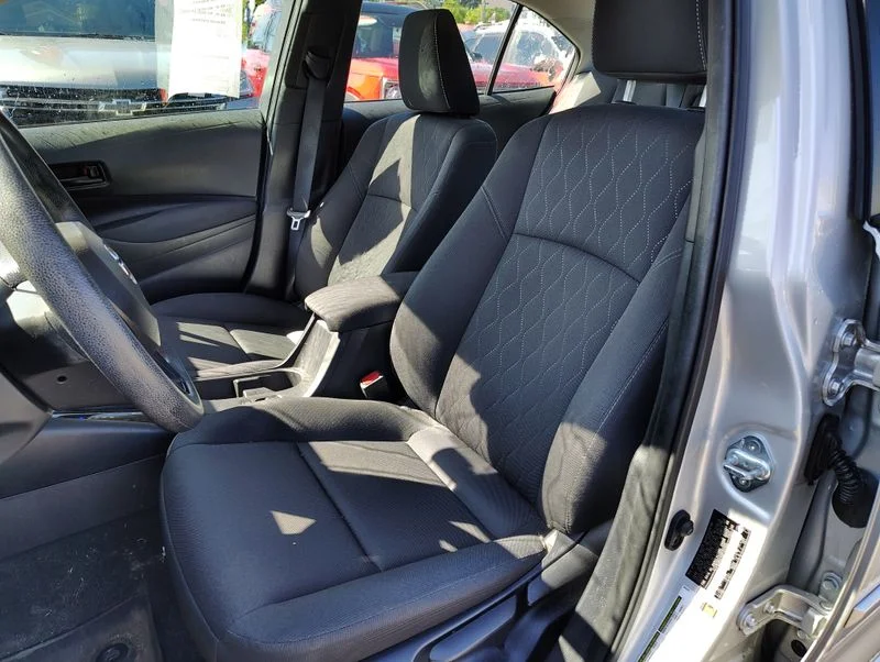 Used 2025 Silver Toyota LE image 9