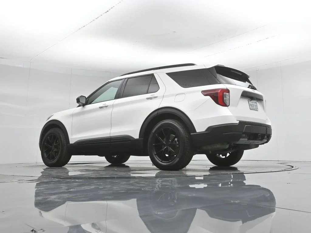 Used 2022 White Ford Timberline image 55