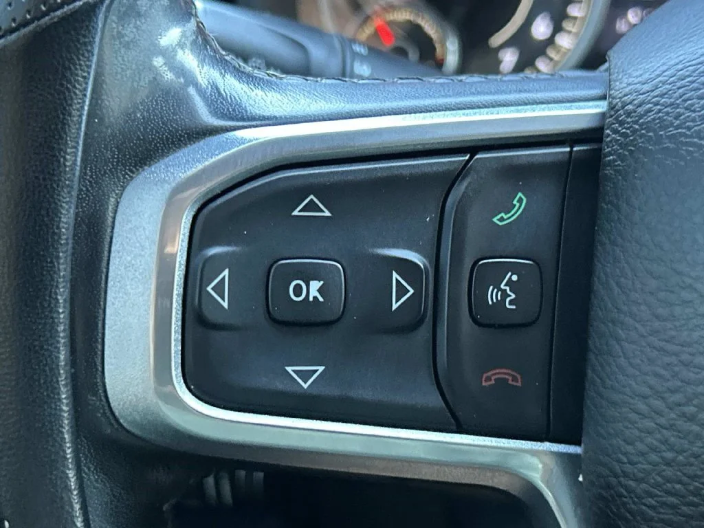 Used 2019 Black Ram Laramie image 27