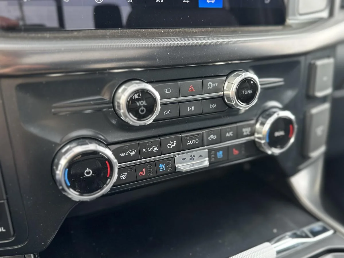Used 2026 Blue Ford Lariat image 22