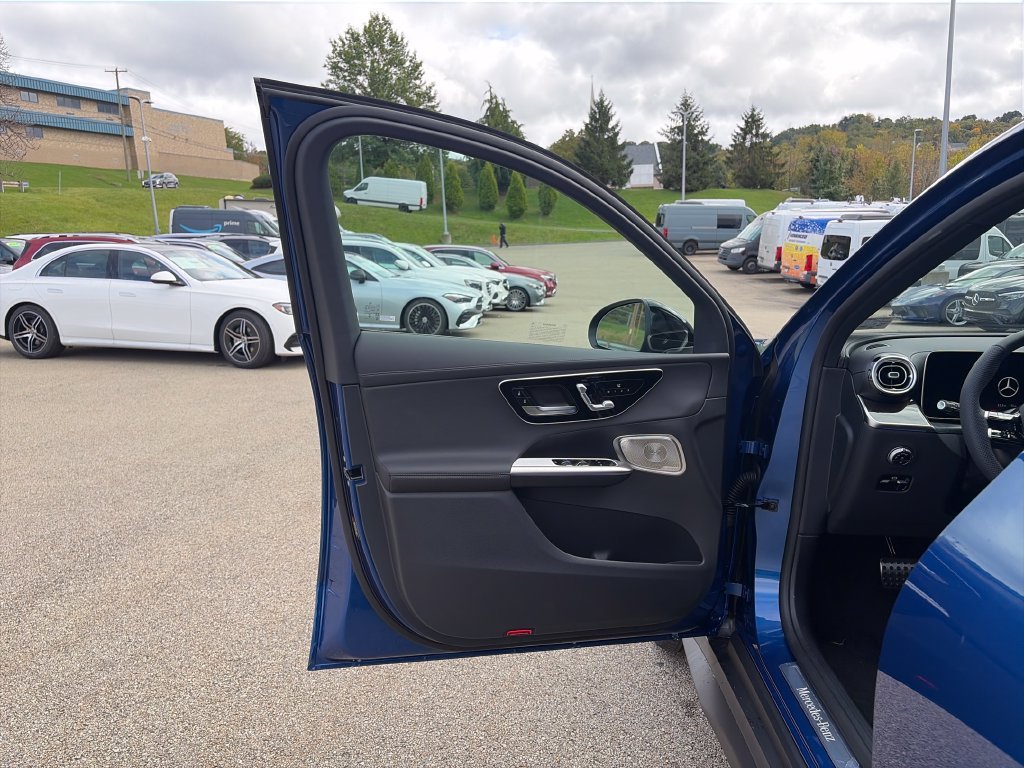 New 2027 Starling Blue Metallic Mercedes-Benz GLC 300 image 10