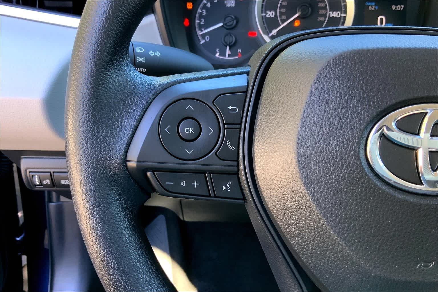 Used 2020 Blueprint Toyota LE image 23