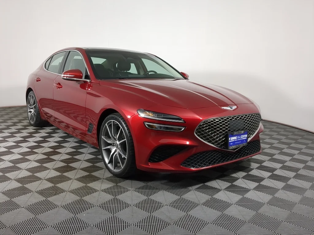 Used 2022 Red Genesis 2.0T image 2