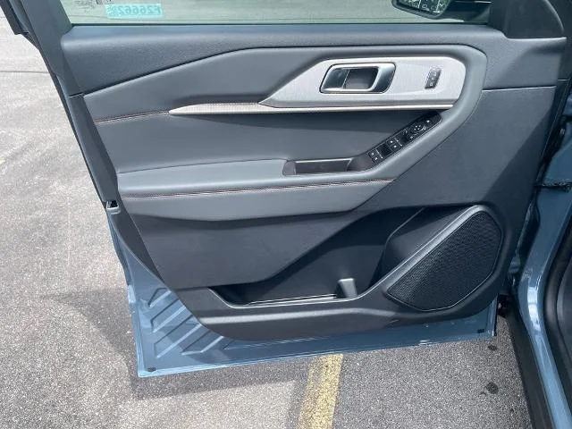 New 2026 Vapor Blue Metallic Ford Active image 50
