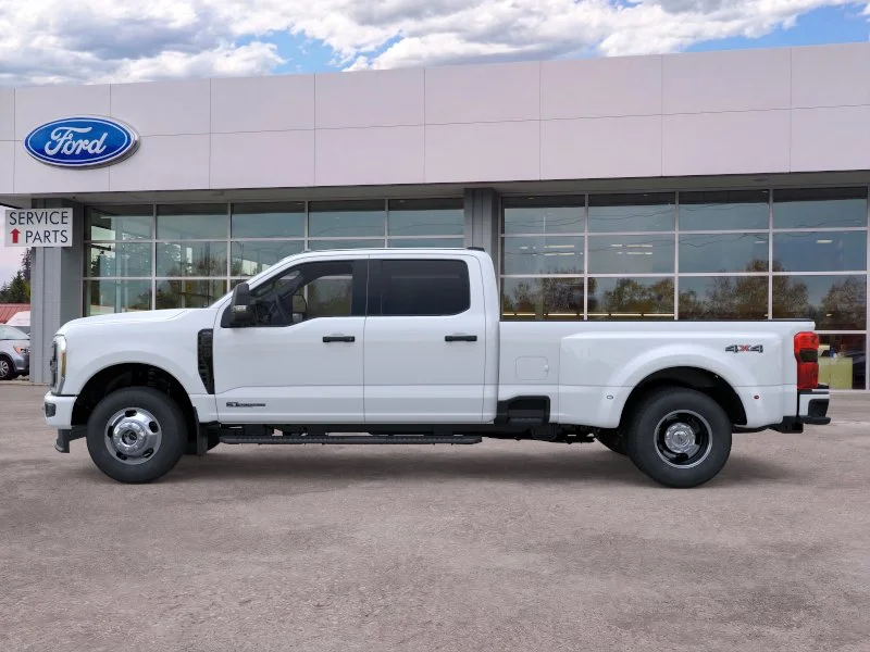 New 2026 Oxford White Ford F-350® XL image 3