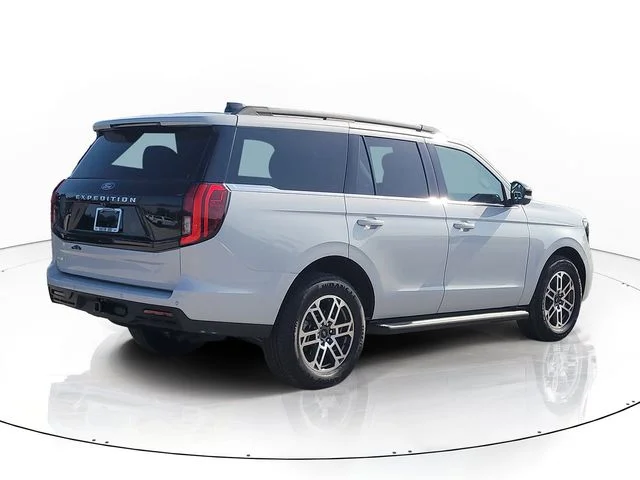 New 2026 Silver Metallic Ford Active image 5