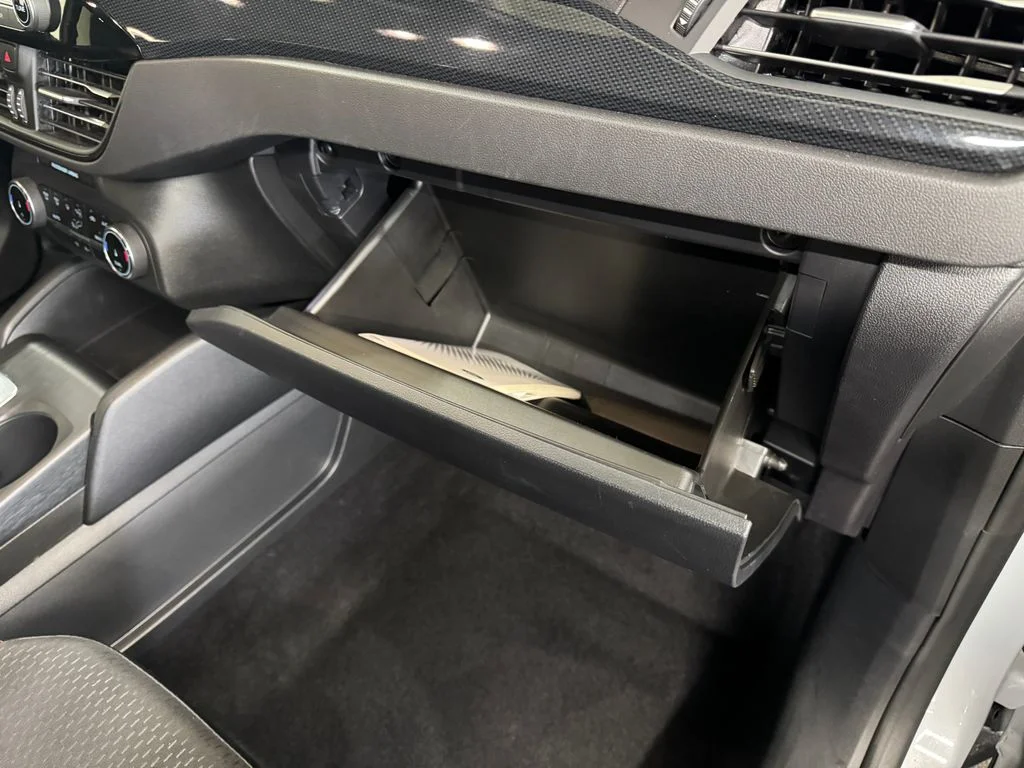 Used 2025 Silver Ford ST-Line image 30