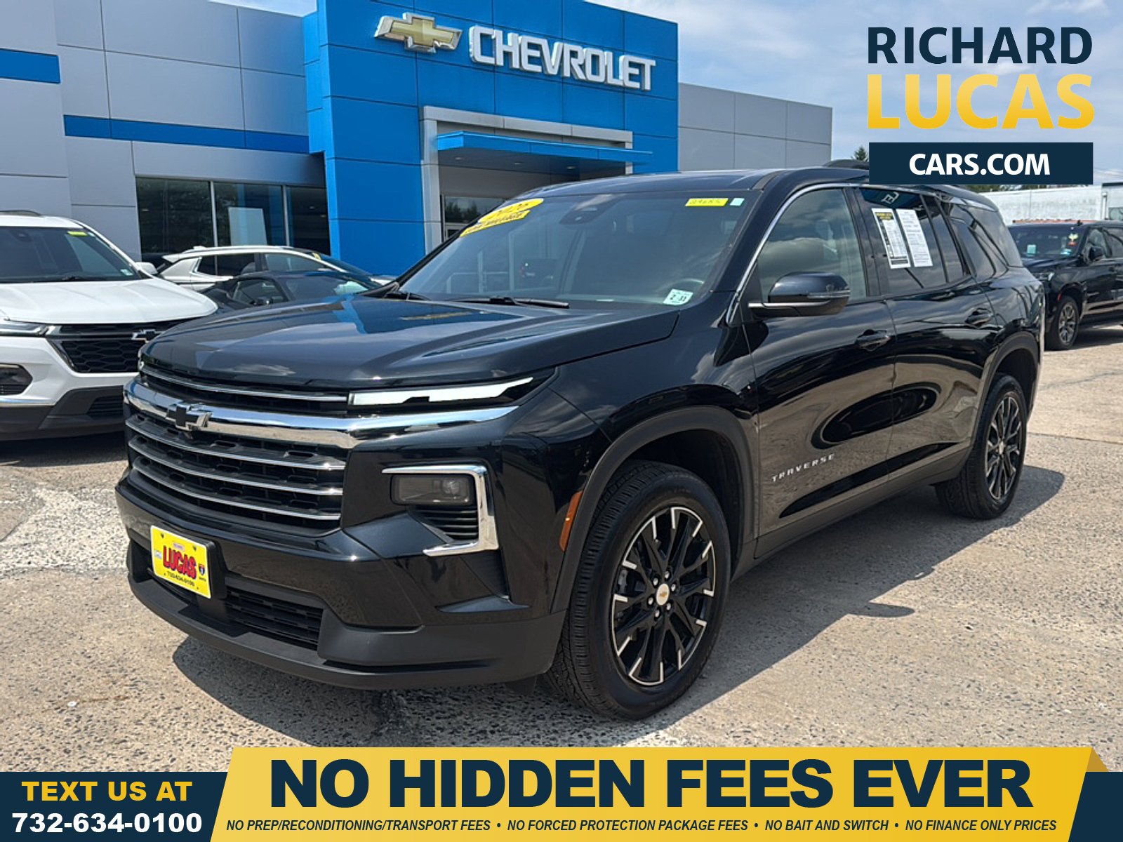 Mosaic Black Metallic 2026 Chevrolet Traverse SUV / Crossover Four-Wheel Drive