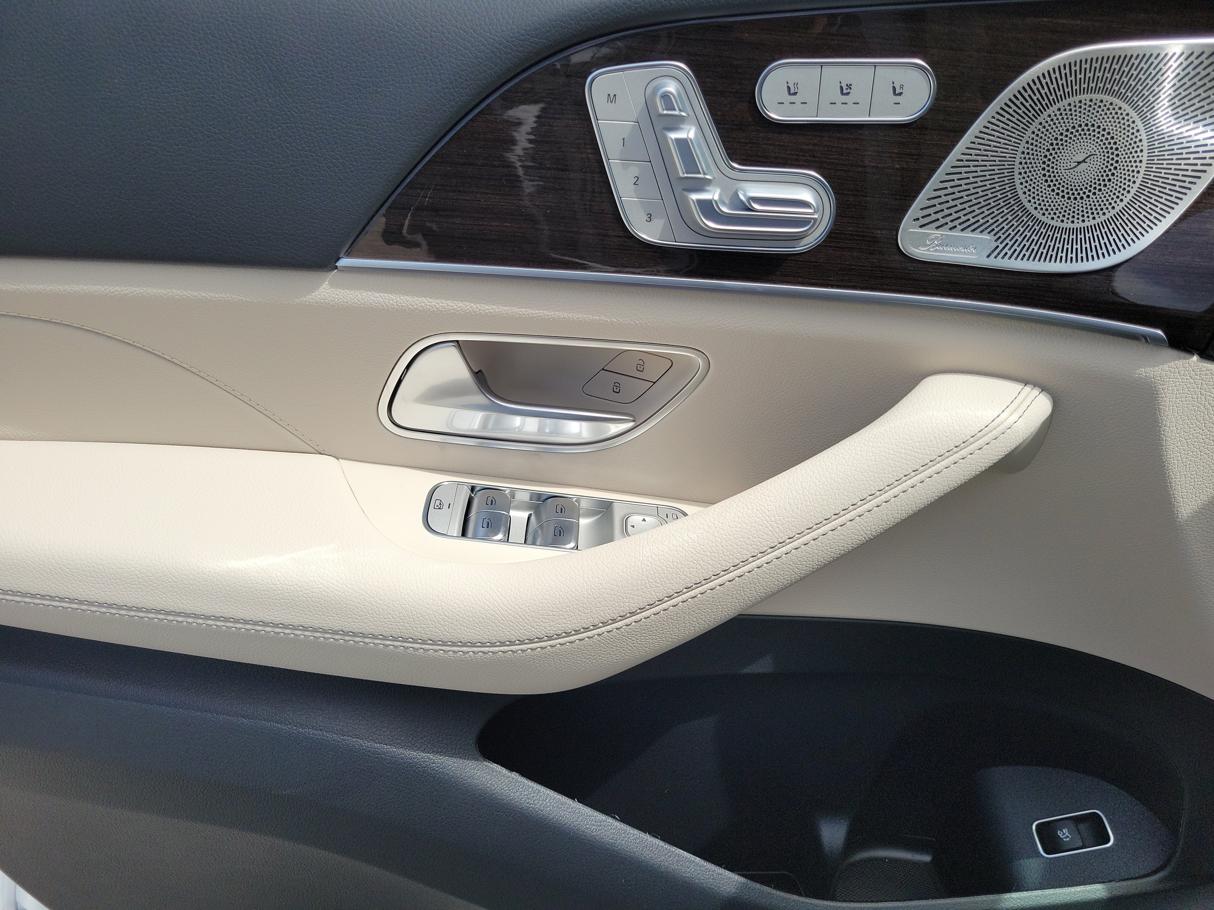 New 2026 Polar White Mercedes-Benz GLS 450 image 51